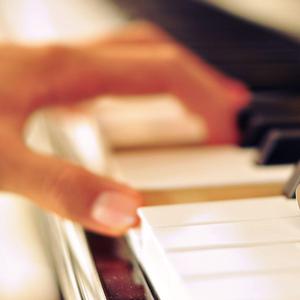 老公舔女人下面视屏
